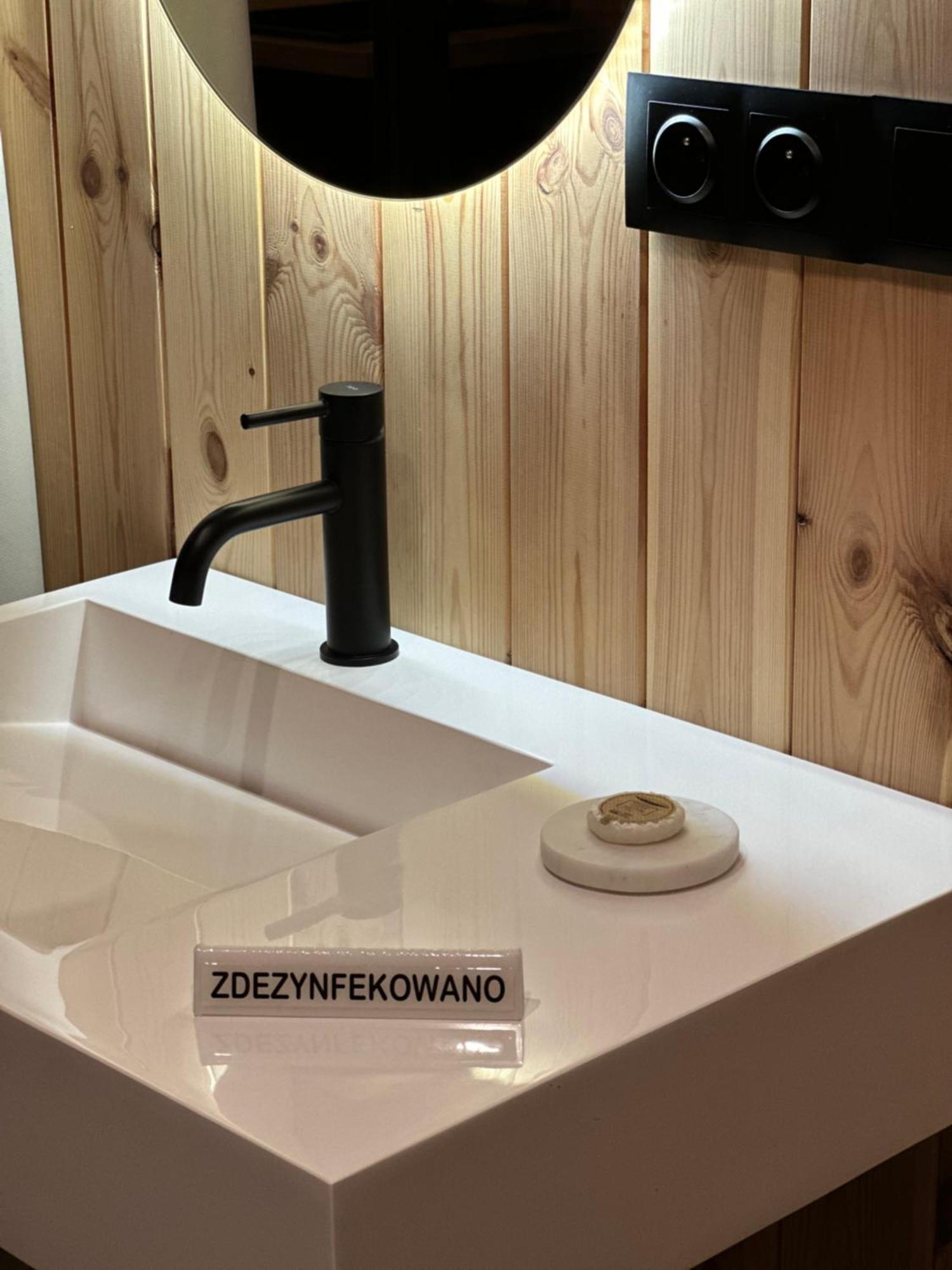 Brown Deer - Z Sauna Na Tarasie, Jacuzzi I Widokiem Na Gory - By Deer Hills Luxury Apartments Kocon Exterior photo